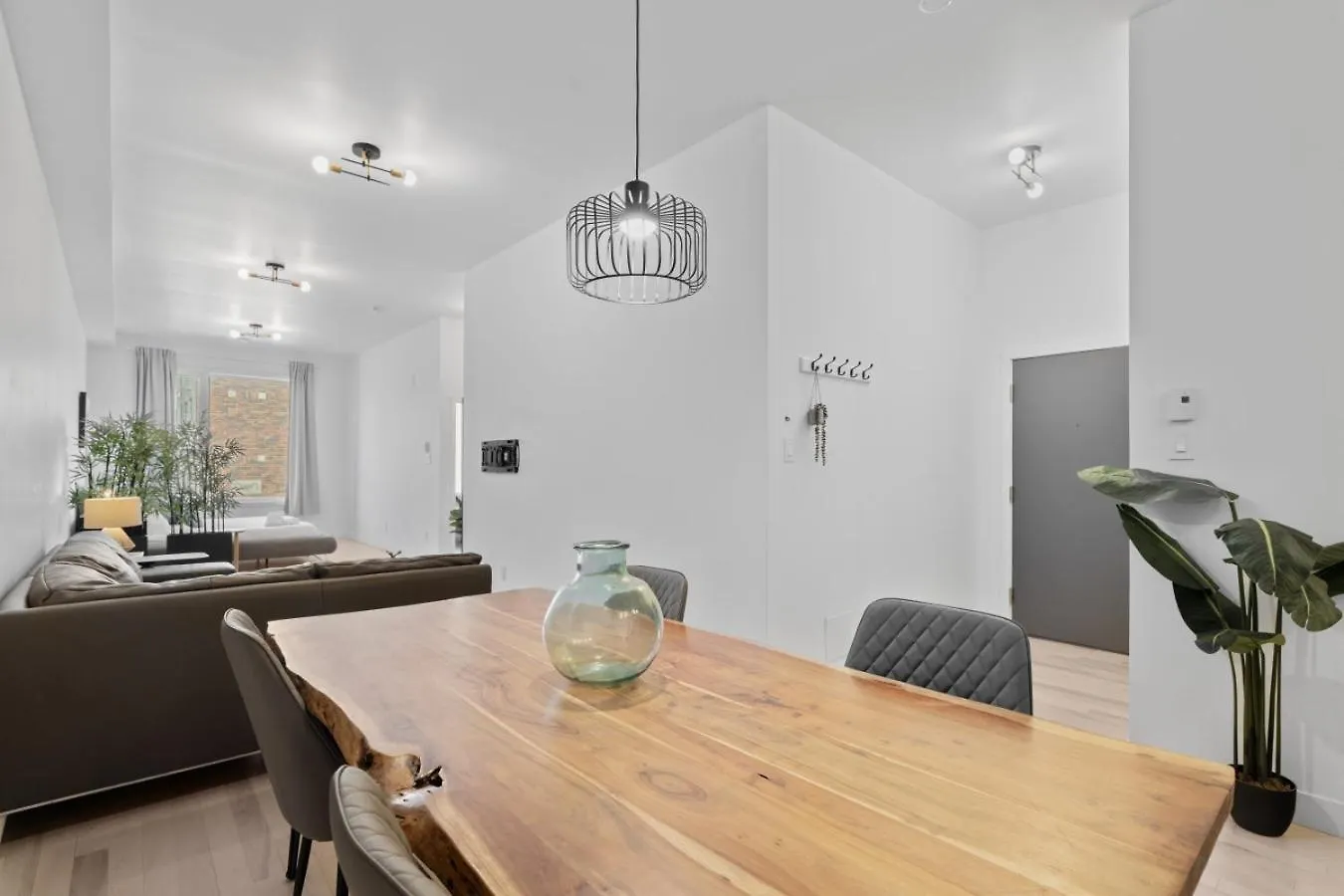 New Modern 2Bdr Apartment In Little Italy Unit 202 蒙特利尔